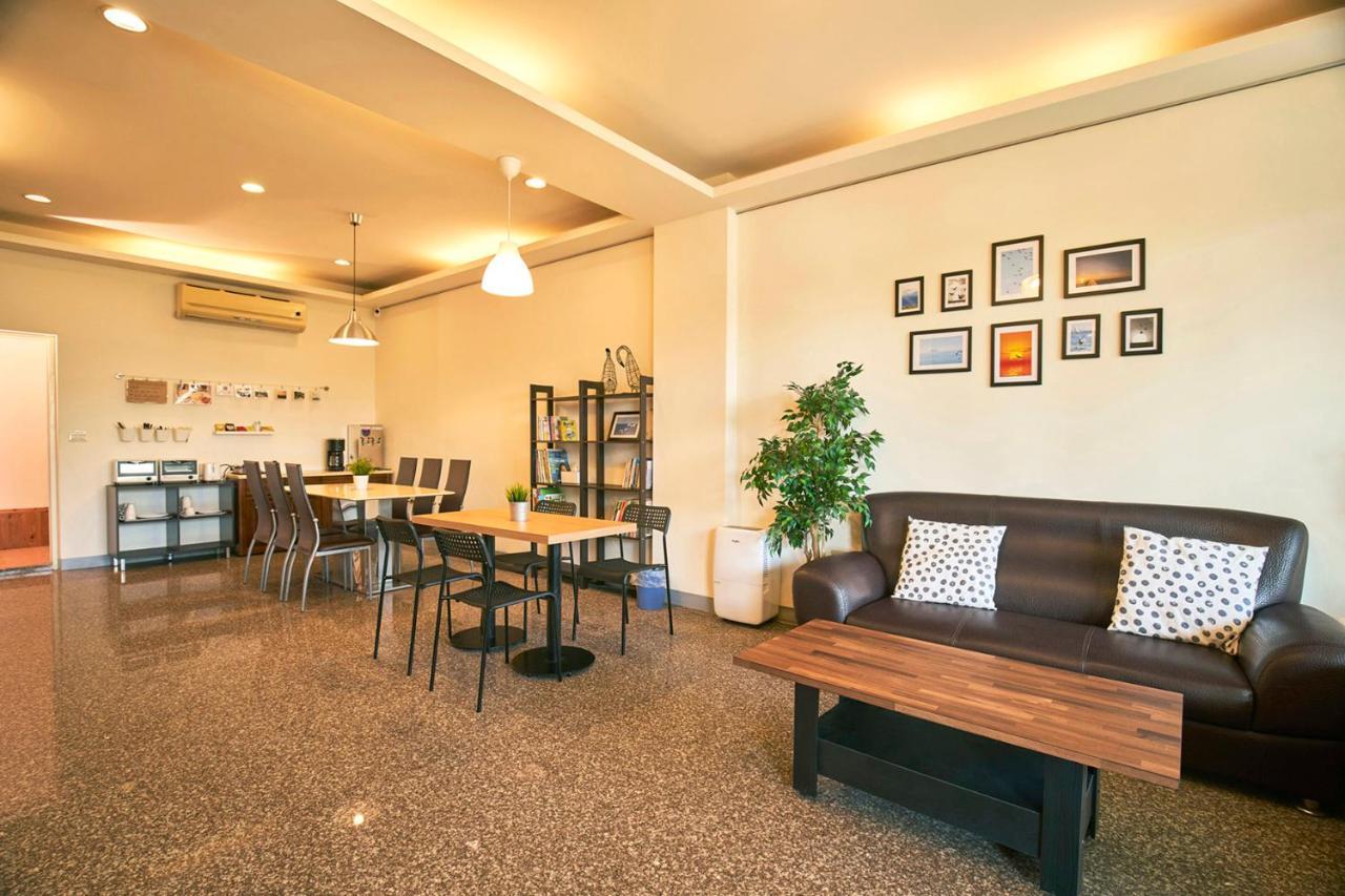 Migratory Birds Hotel Тоучэн Экстерьер фото